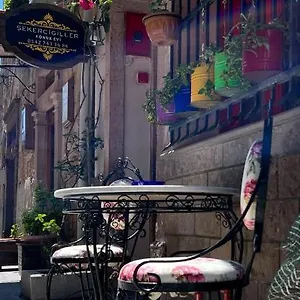 Sekercigiller Grup Konuk Evi Konukevi Ayvalı