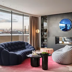 oteli̇ zi̇yaret edi̇n