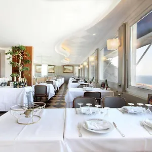 *** Hotel Le Rhul France